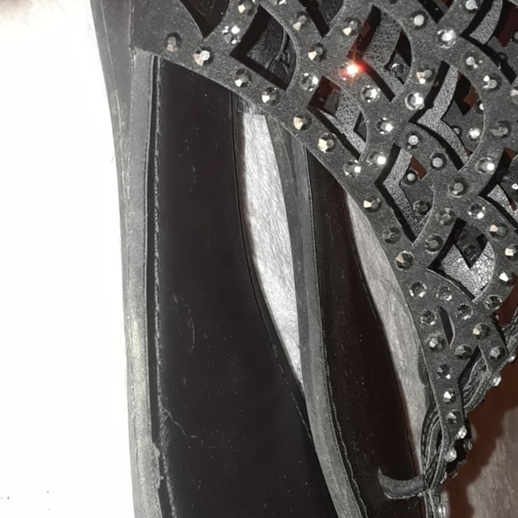 Black Outline Silver Rhine Stone Sandles - Picture 3 of 6